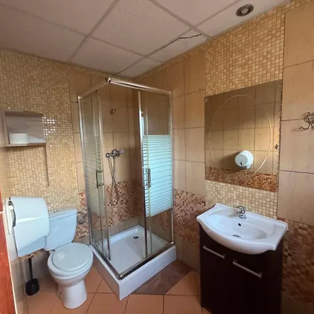 Resort Nad Jeziorem Rynskim Ryn (Warmian-Masurian)